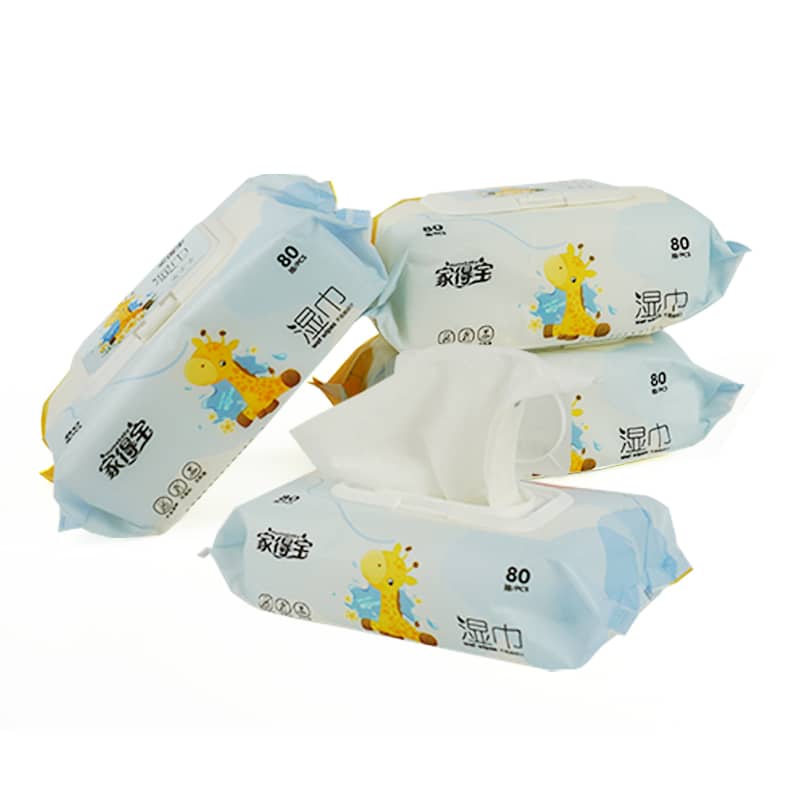Lingettes humides pour bébé, sûres et respectueuses de la peau